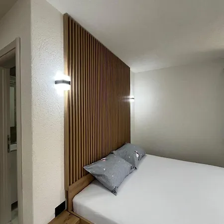 Elda בית הארחה 3*