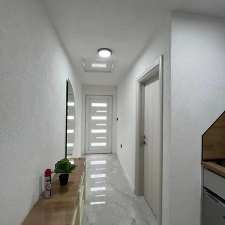 Elda בית הארחה 3*